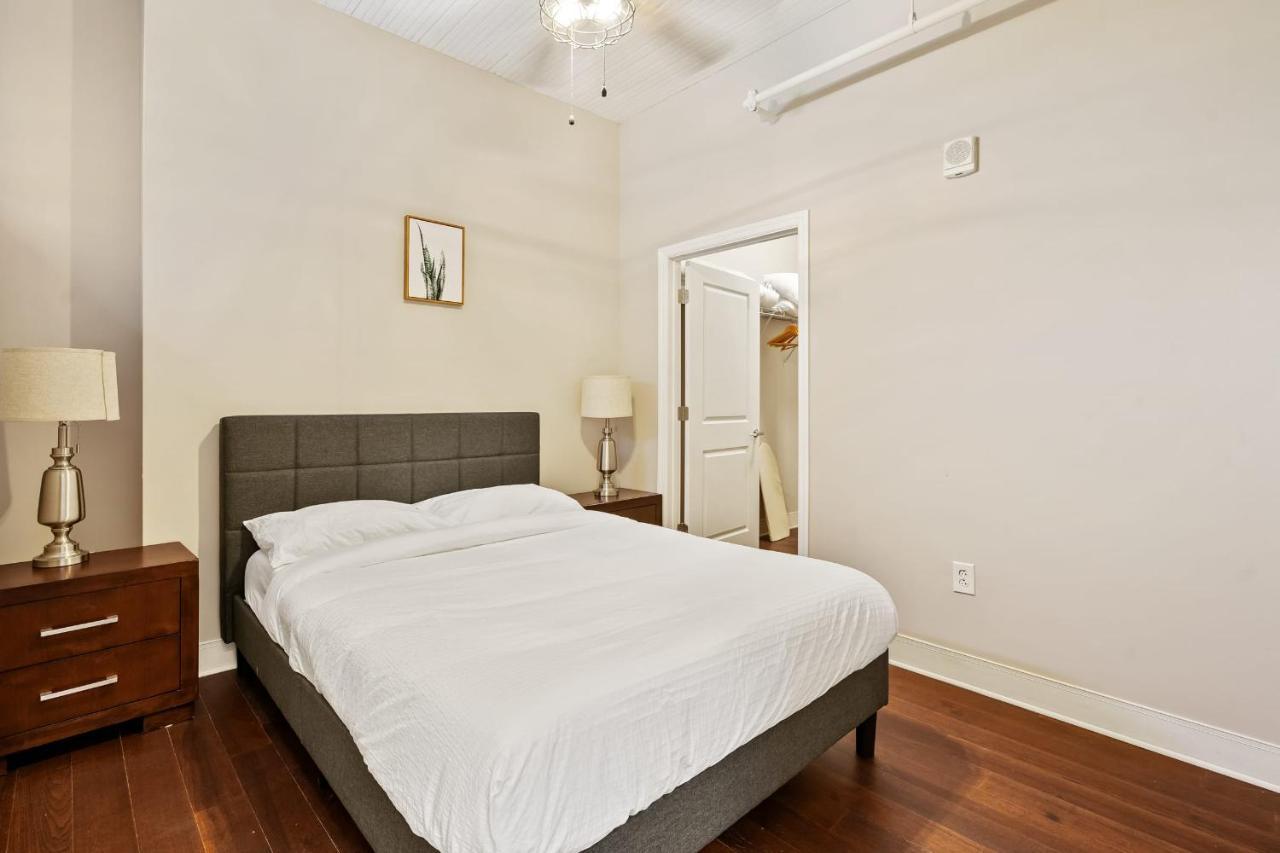 Apartment Modern Upscale 2br In Carson By Gia *