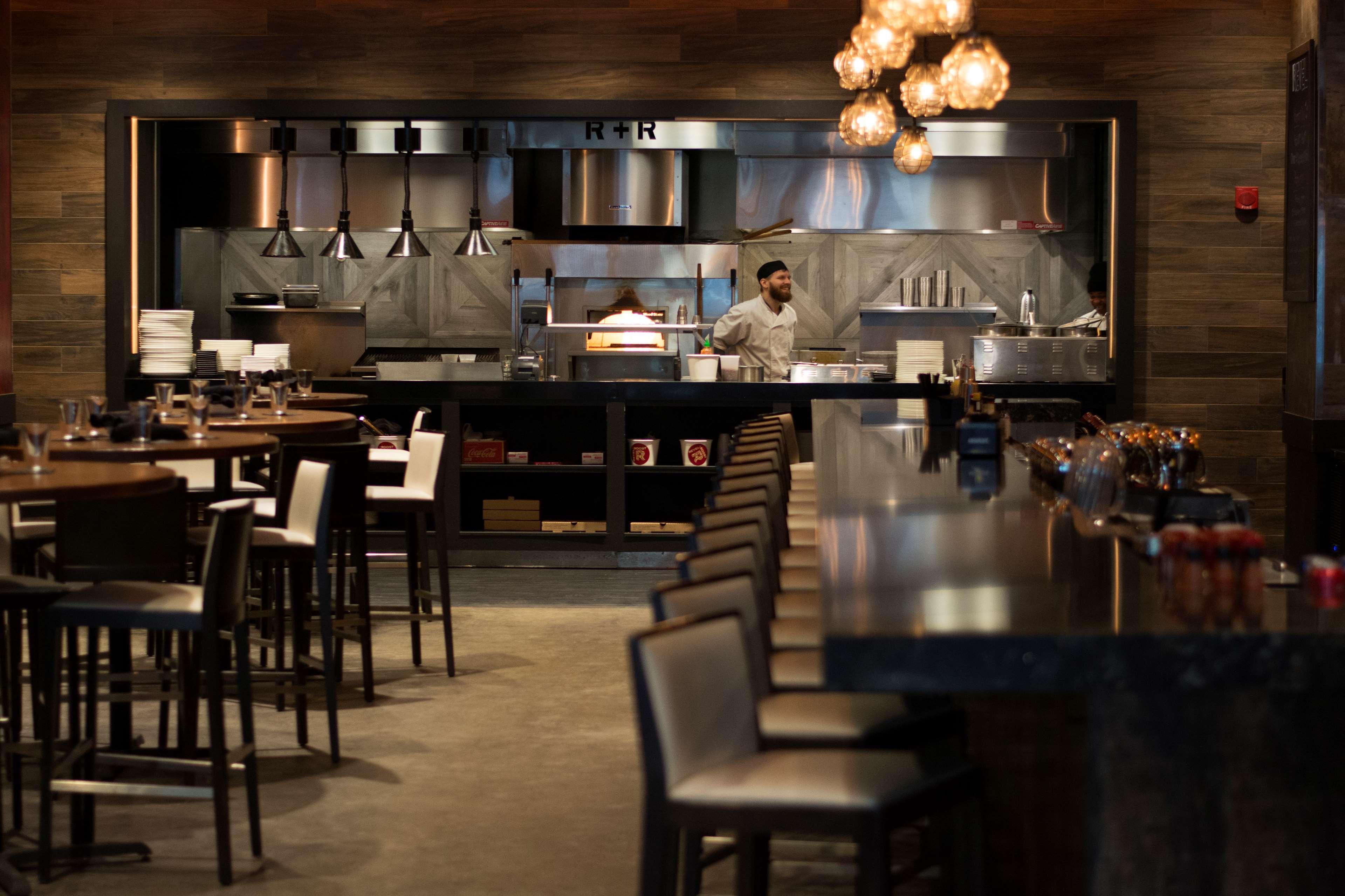 Hotel Hilton Garden Downtown 3*