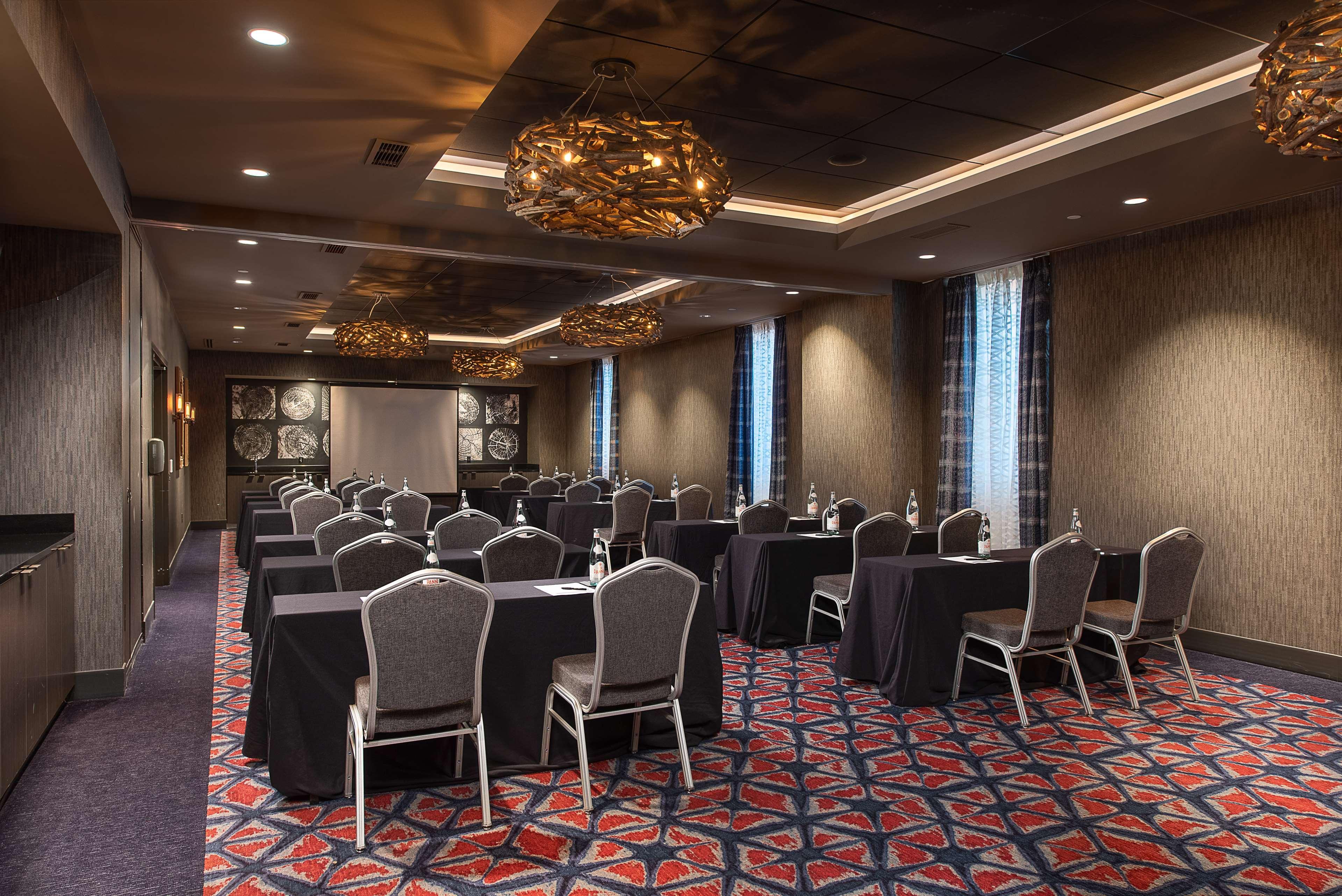 Hotel Hilton Garden Downtown 3*