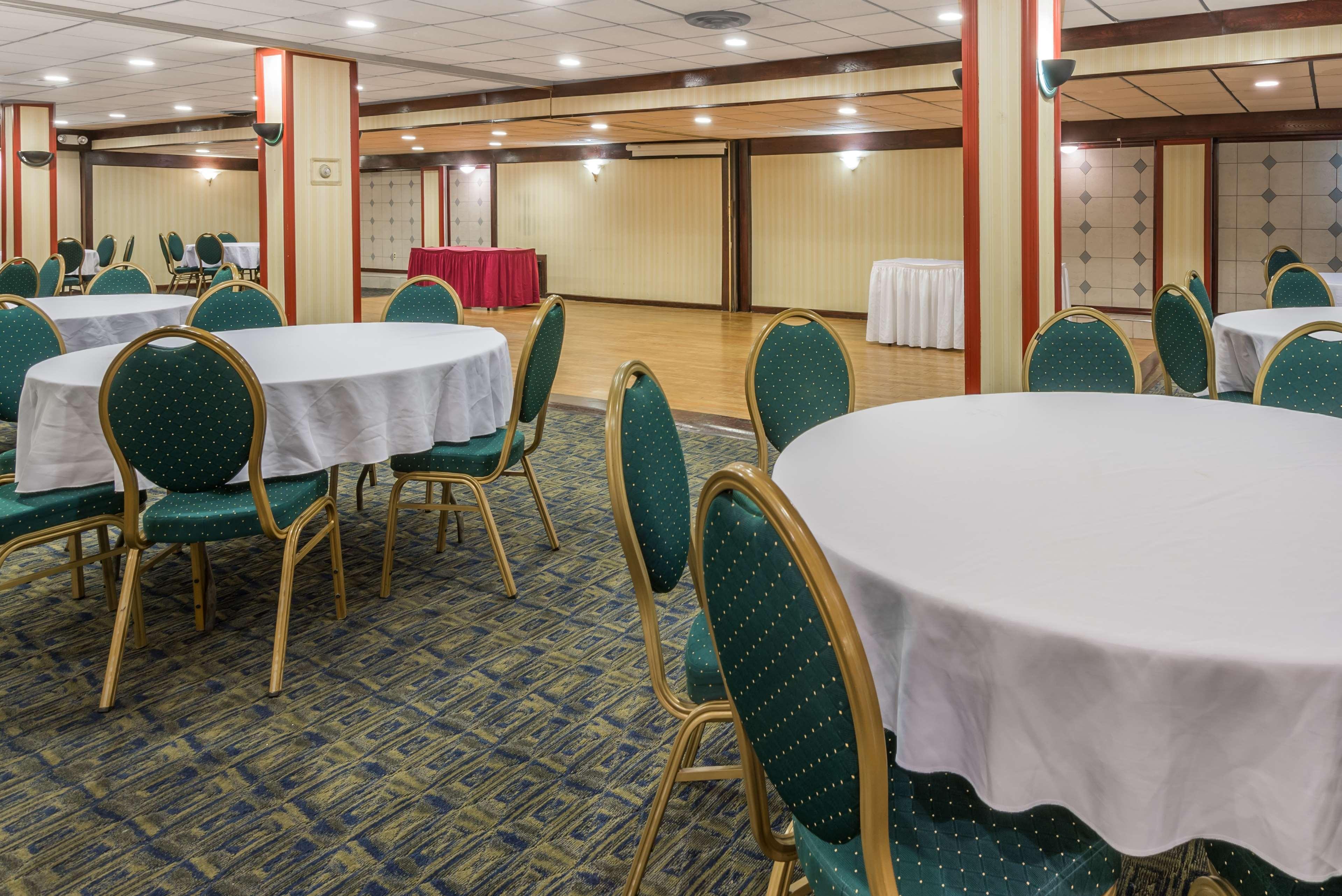 Days By Wyndham Pittsburgh