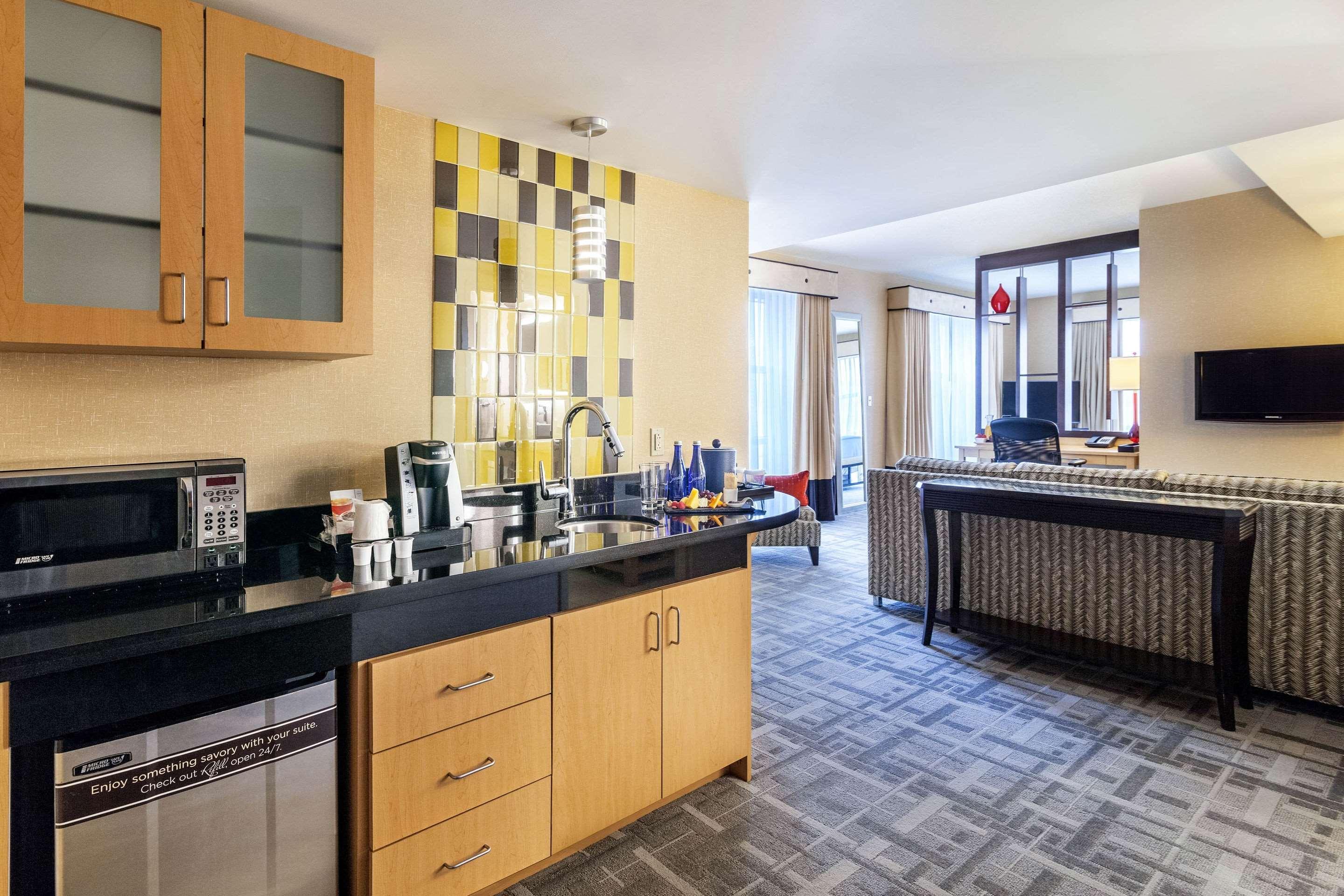 Hotel Cambria - Downtown