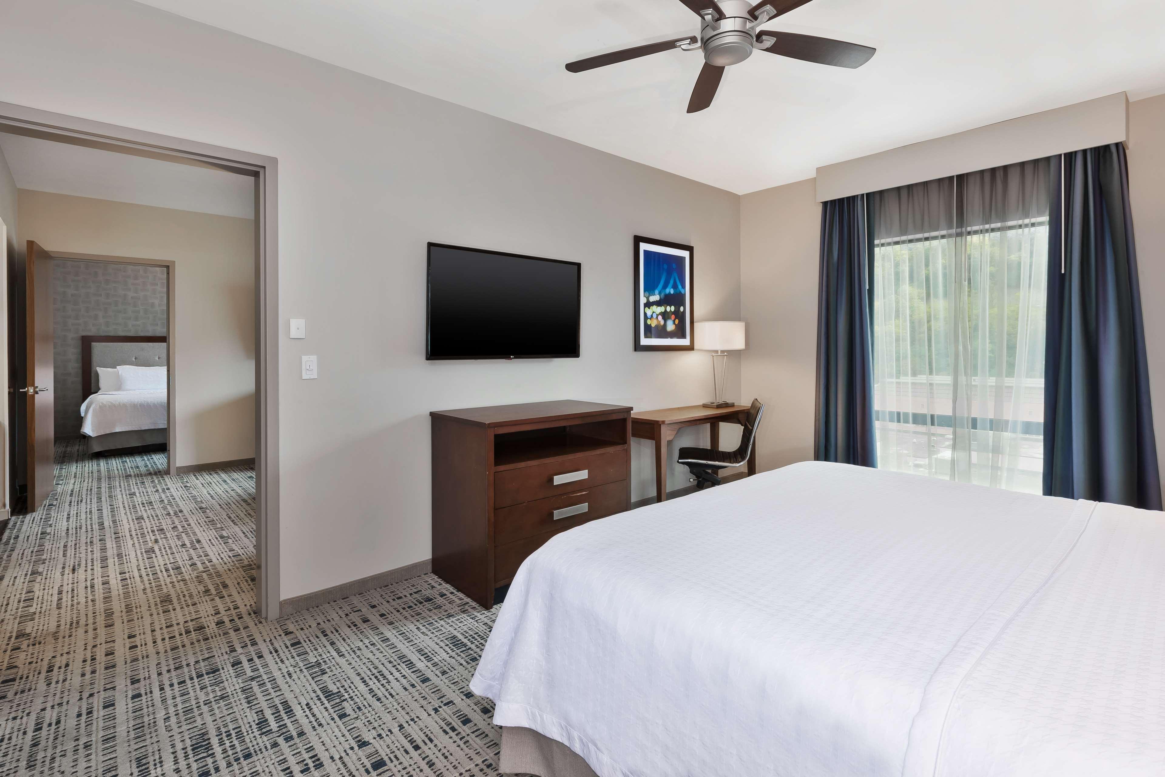 Hotel Homewood By Hilton Downtown 3*