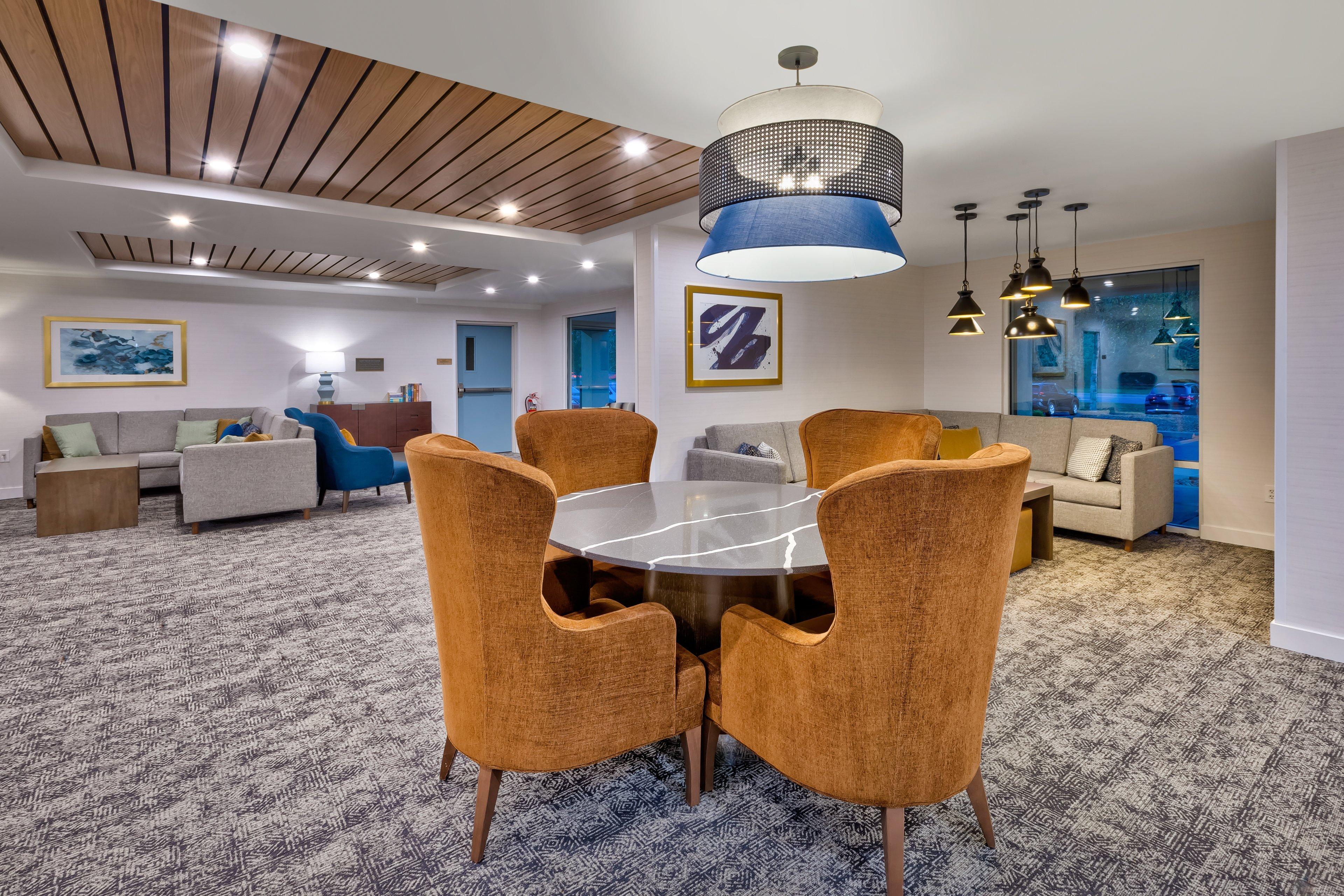 Hotel Staybridge Airport By Ihg