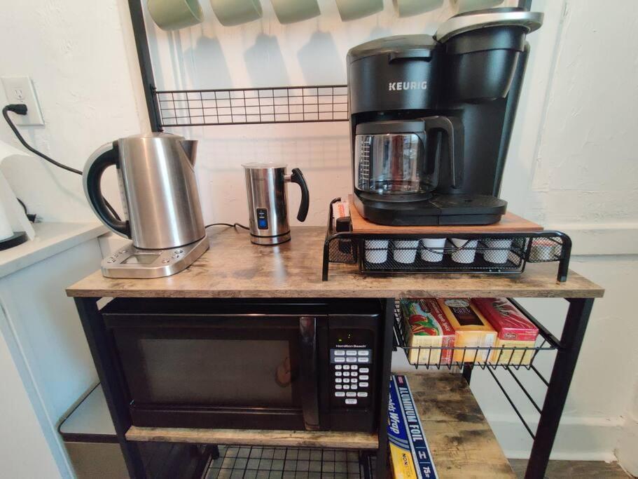 Lovely 2br W Office Space - King Bed & Alexa