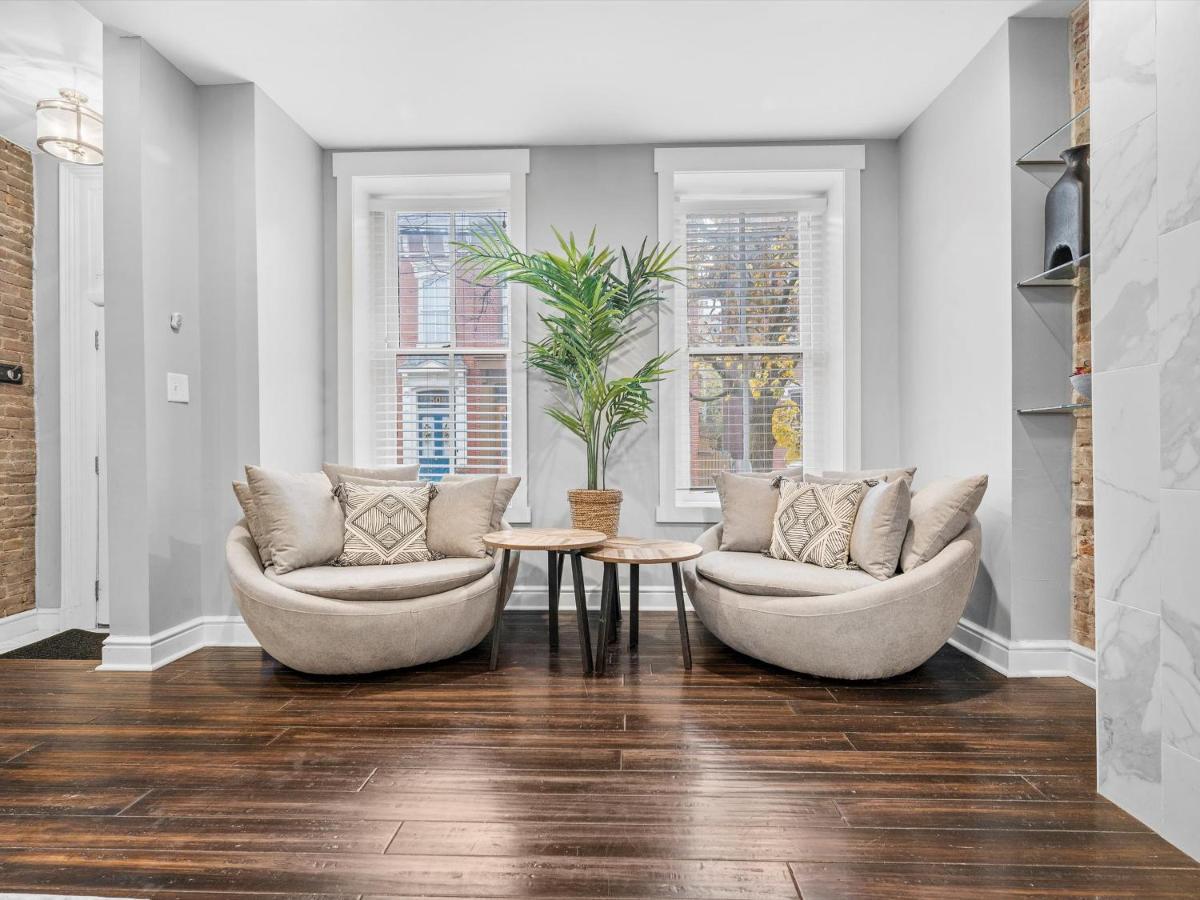 Casa de férias Stylish 4 Bedroom Loft Home, North Shore, Skyline View Close To Nhl, Nfl