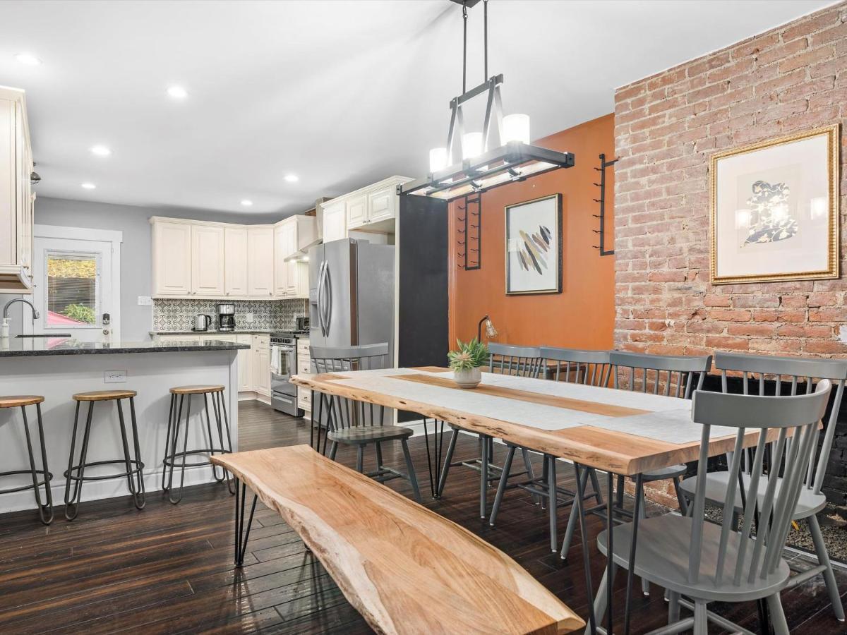 Stylish 4 Bedroom Loft Home, North Shore, Skyline View Close To Nhl, Nfl Casa de férias
