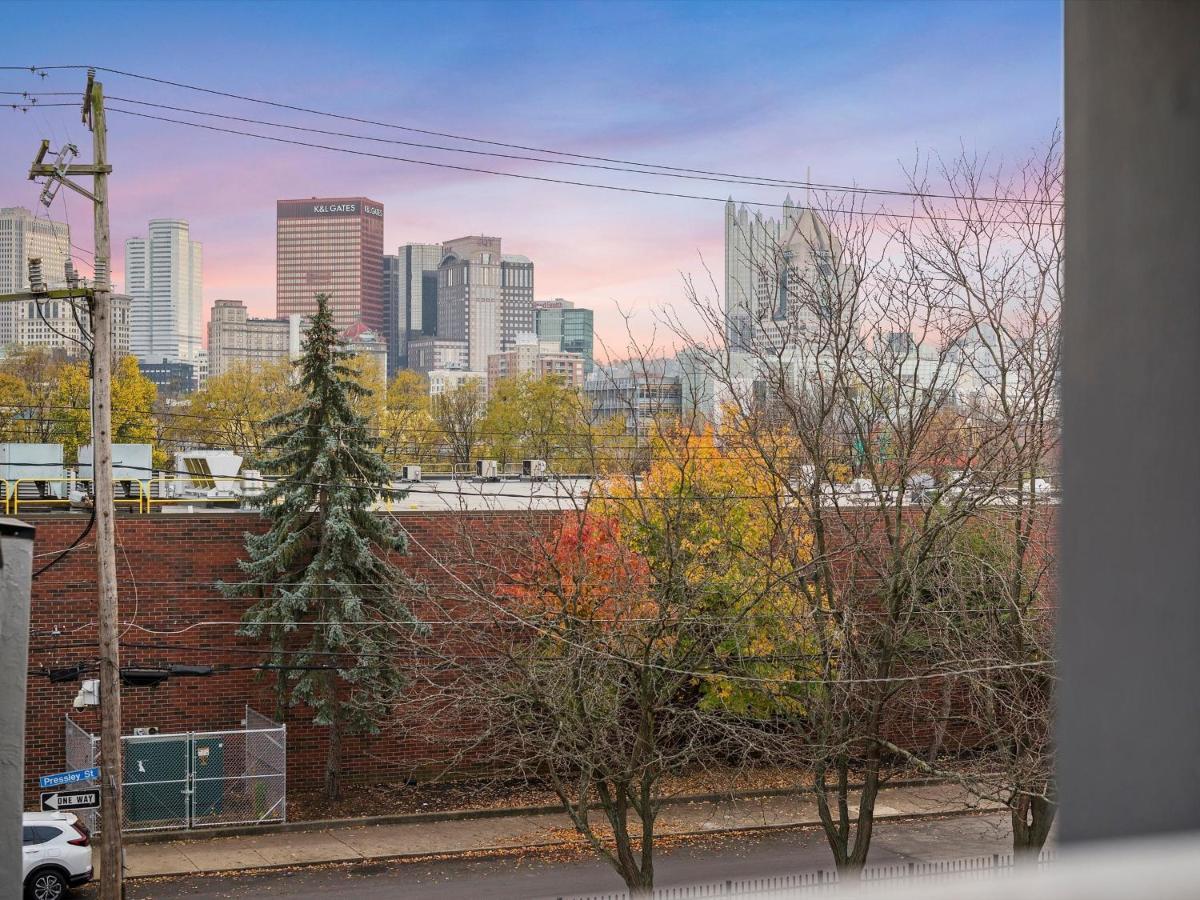 Stylish 4 Bedroom Loft Home, North Shore, Skyline View Close To Nhl, Nfl
