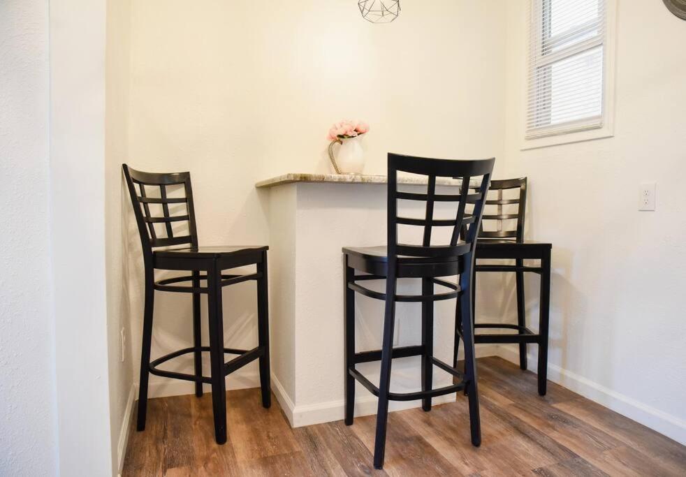 Holiday home Perfect Close To & Airport Pittsburgh