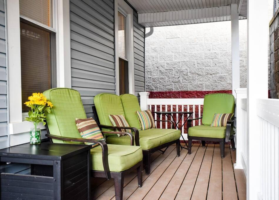 Stunning Big Near Downtown North Shore &
