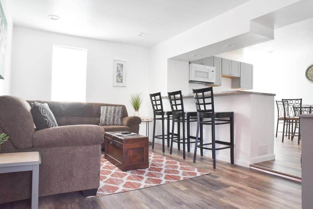 Perfect Mount Washington Walkable W Parking Apartment