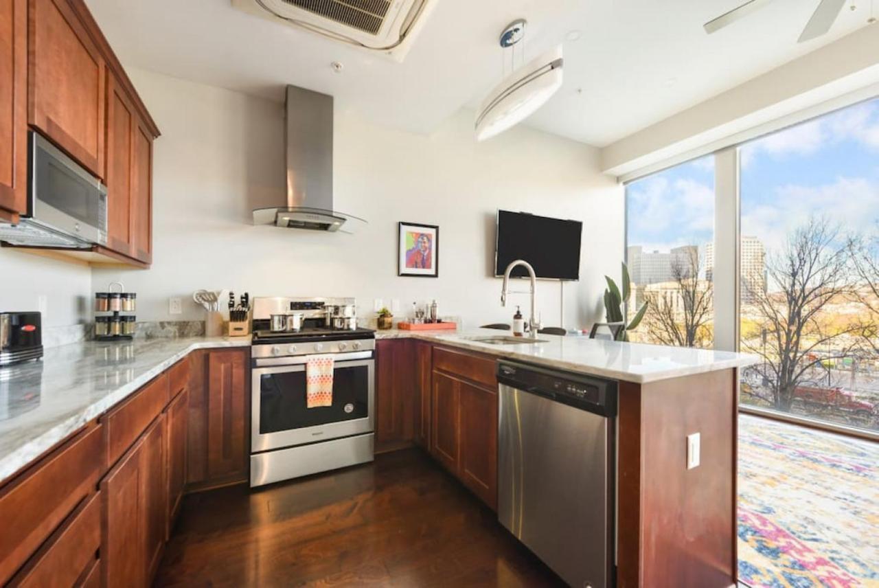 Apartamento Hostwise - The Washington At Chatham - Free Parking, Private Gym, Skyline Views! Pittsburgh