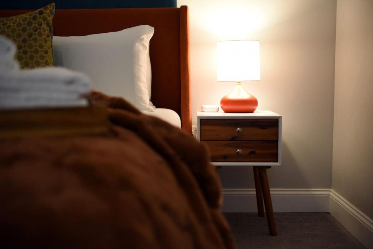 Hostwise - The Washington At Chatham - Free Parking, Private Gym, Skyline Views!