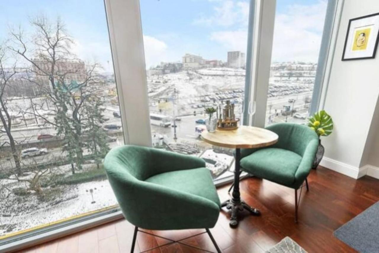 Hostwise - The Washington At Chatham - Free Parking, Private Gym, Skyline Views! Apartment