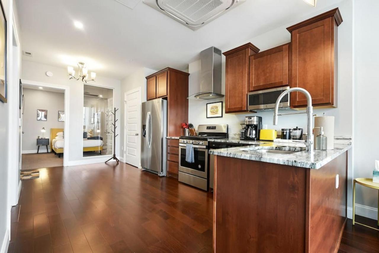 Hostwise - The Washington At Chatham - Free Parking, Private Gym, Skyline Views! Apartment