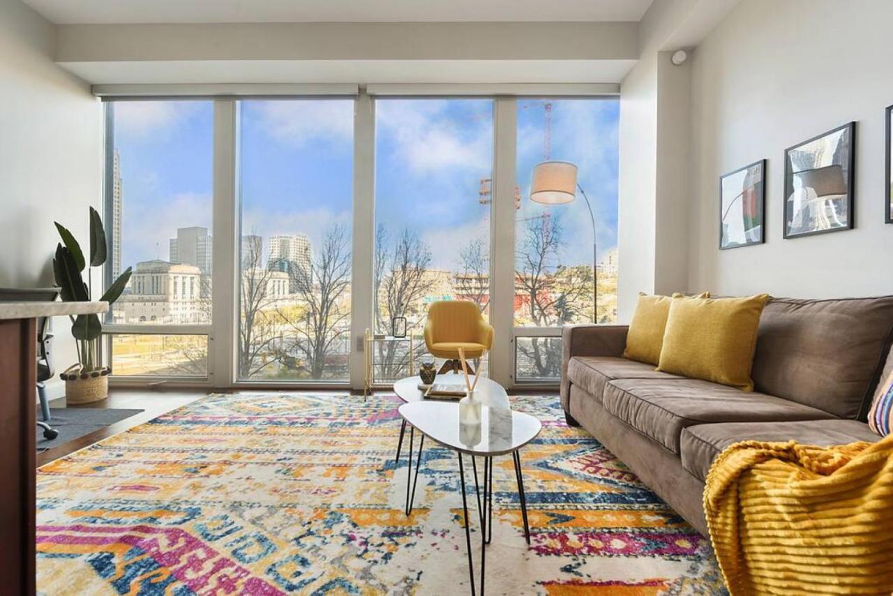 Hostwise - The Washington At Chatham - Free Parking, Private Gym, Skyline Views! Pittsburgh
