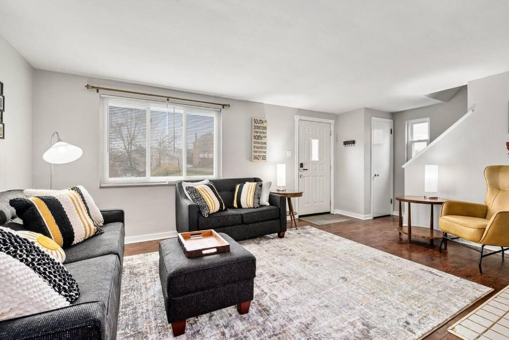 Open Floor Spacious Home, 15min From Downtown, Private Garage, Kids Friendly Pittsburgh