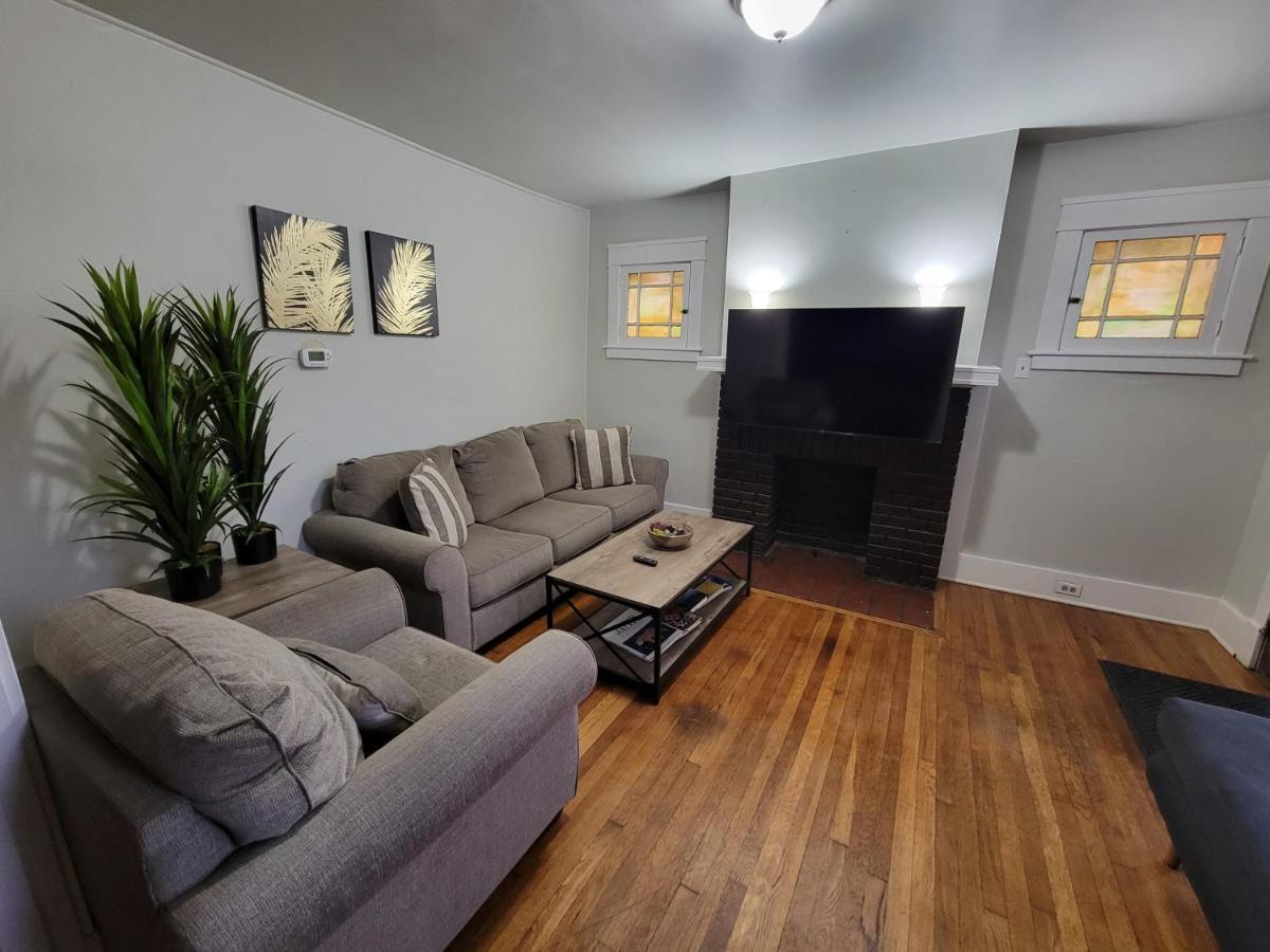 Comfy 3 Bedroom - Family Friendly - Access Pittsburgh