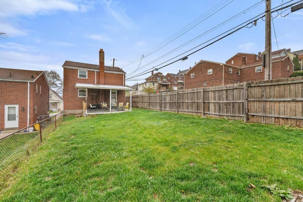 Open Floor Spacious Home, 15min From Downtown, Private Garage, Kids Friendly Pittsburgh