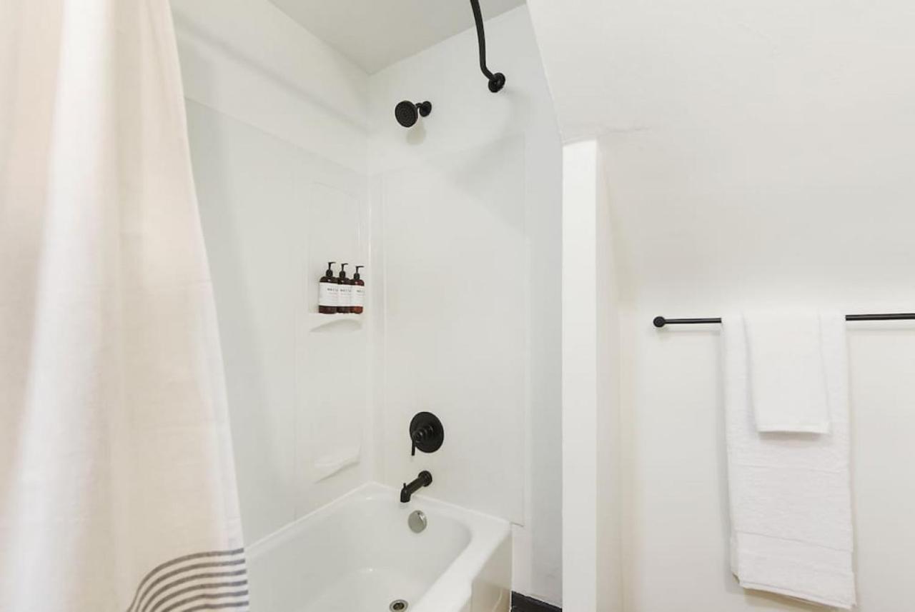 Hostwise - Pet Friendly Butler St Apt, Ground Floor With Private Entrance *
