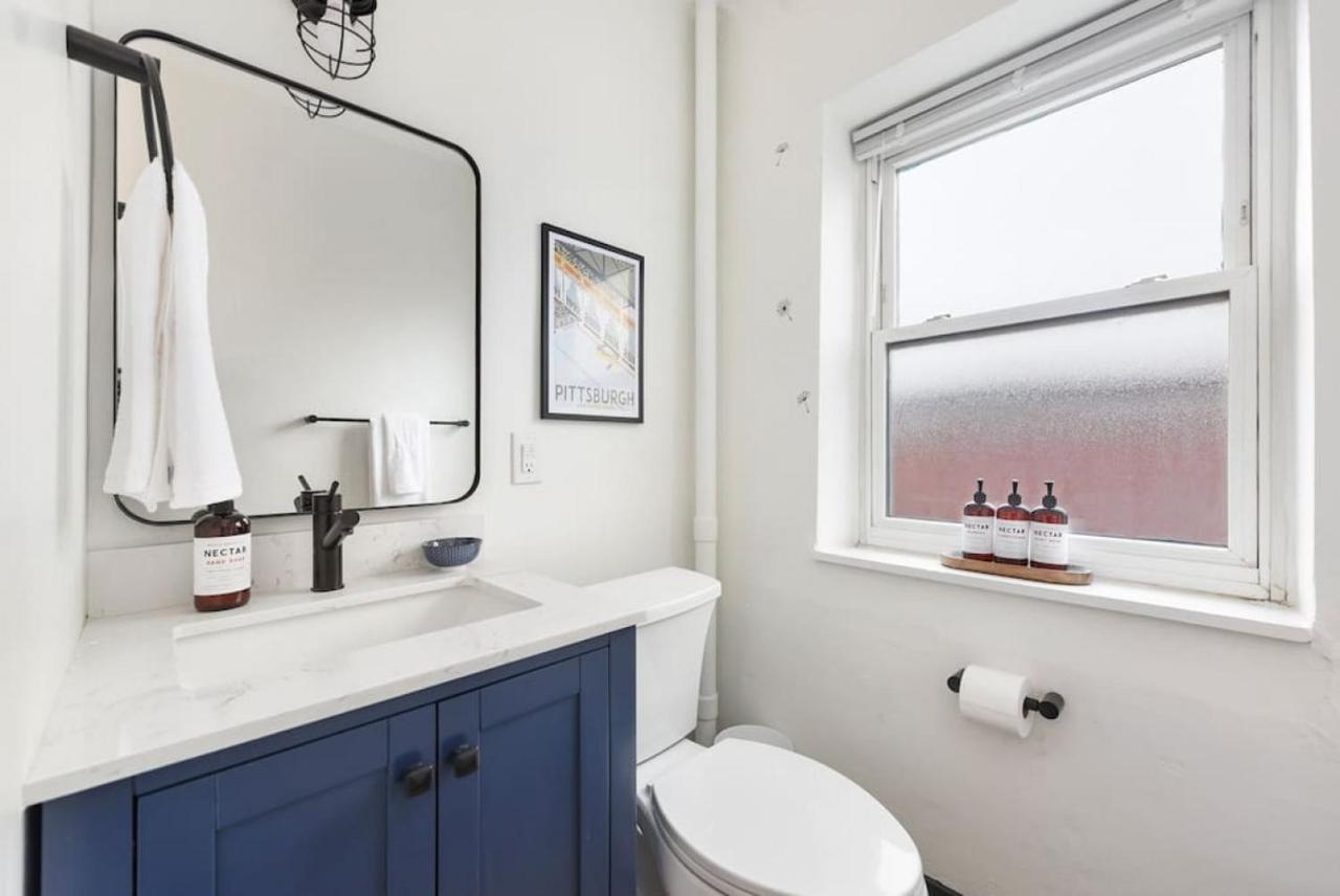 Apartment Hostwise - Butler St, Off-street Parking, Brand New! *