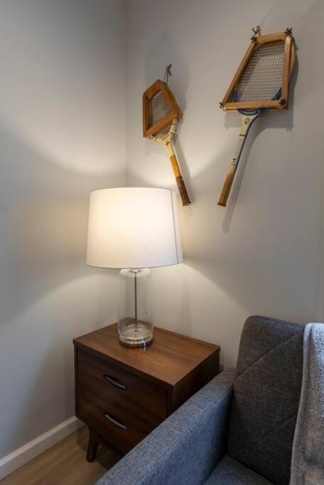 Urban Oasis Easy Access Brand New * Pittsburgh