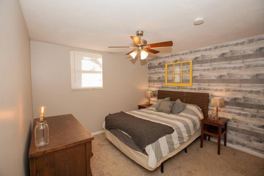 Apartment Hip & Cozy To Explore The Or Catch A Game Pittsburgh