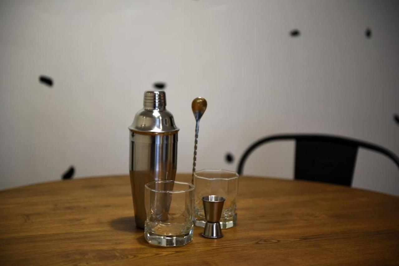 Hostwise - Butler St, Lower Lawrenceville, Brand New! Pittsburgh