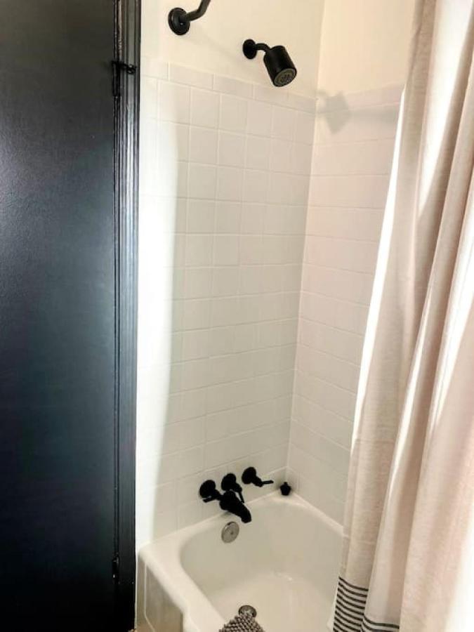 Apartment Hostwise - Butler St, Off-street Parking, Brand New! Pittsburgh
