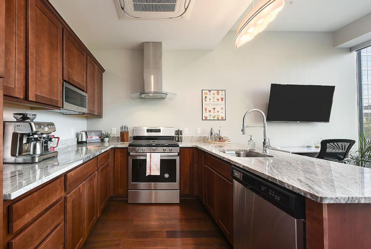 Hostwise - The Washington At Chatham - Park Free, Gym, More! Apartment Pittsburgh