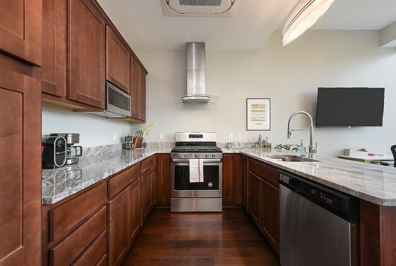 Hostwise - The Washington At Chatham - Free Parking, Great Views, Across From Ppg Arena