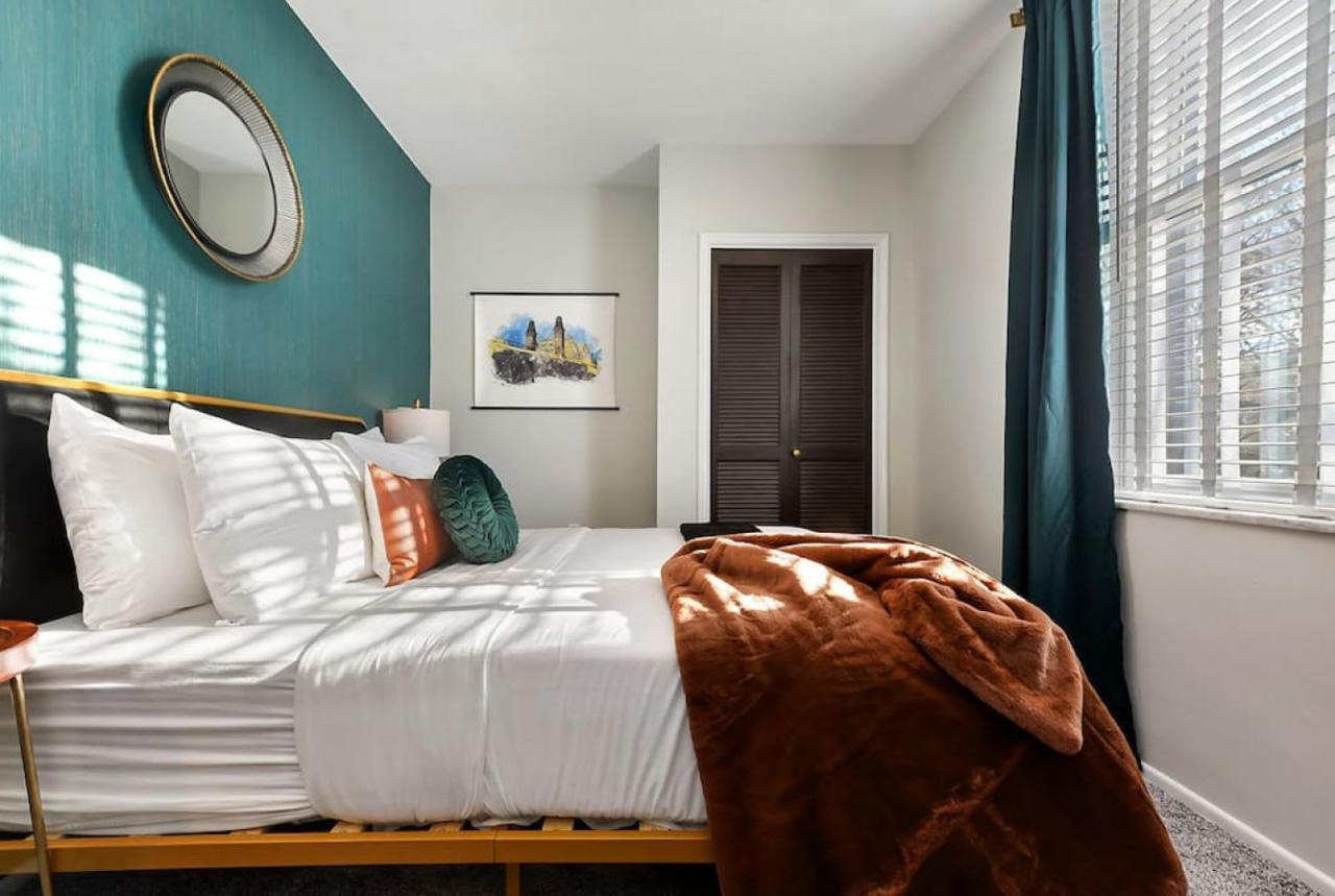 Hostwise - Grandview Balcony With Stunning Skyline Views Apartment *