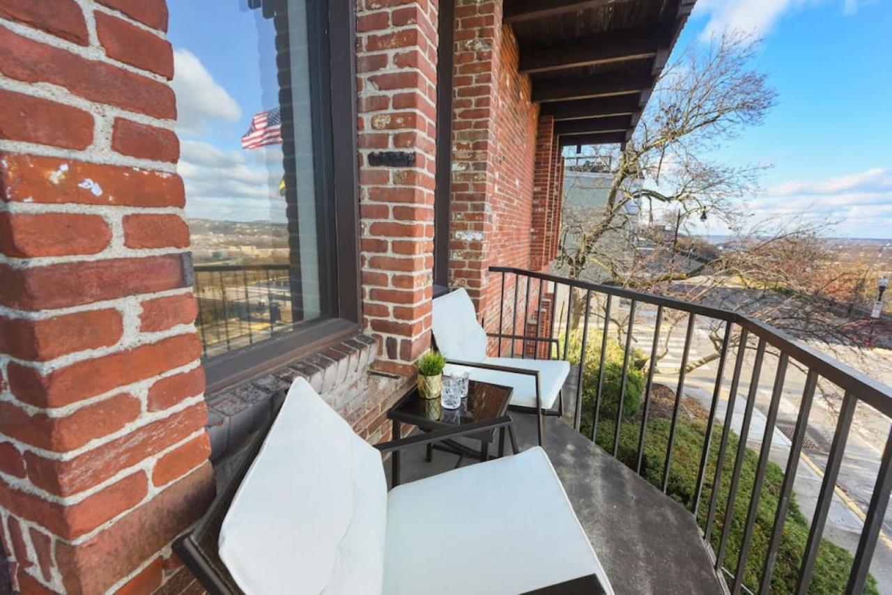 Hostwise - Grandview Balcony With Stunning Skyline Views Apartment Pittsburgh