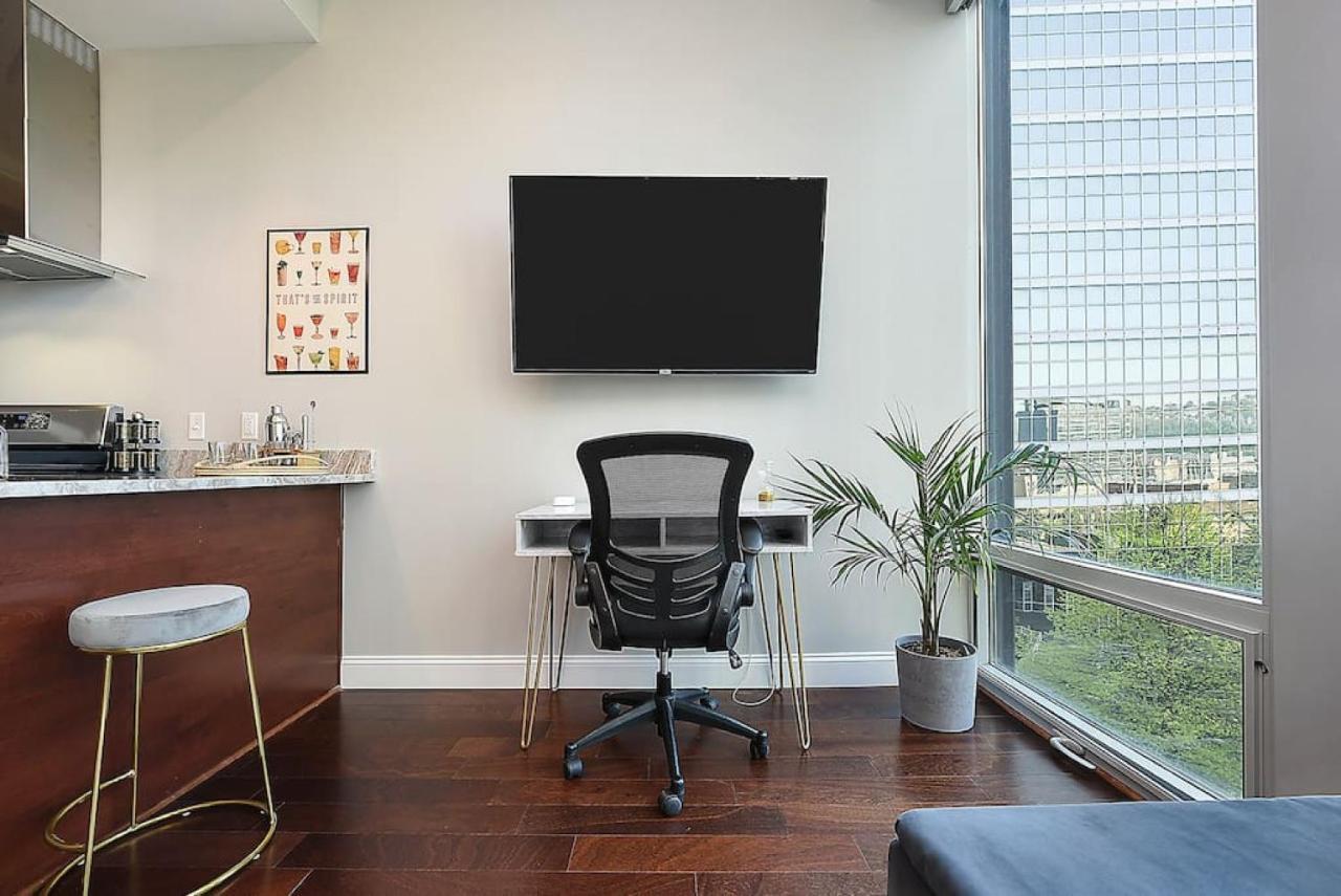 Hostwise - The Washington At Chatham - Park Free, Gym, More! Pittsburgh