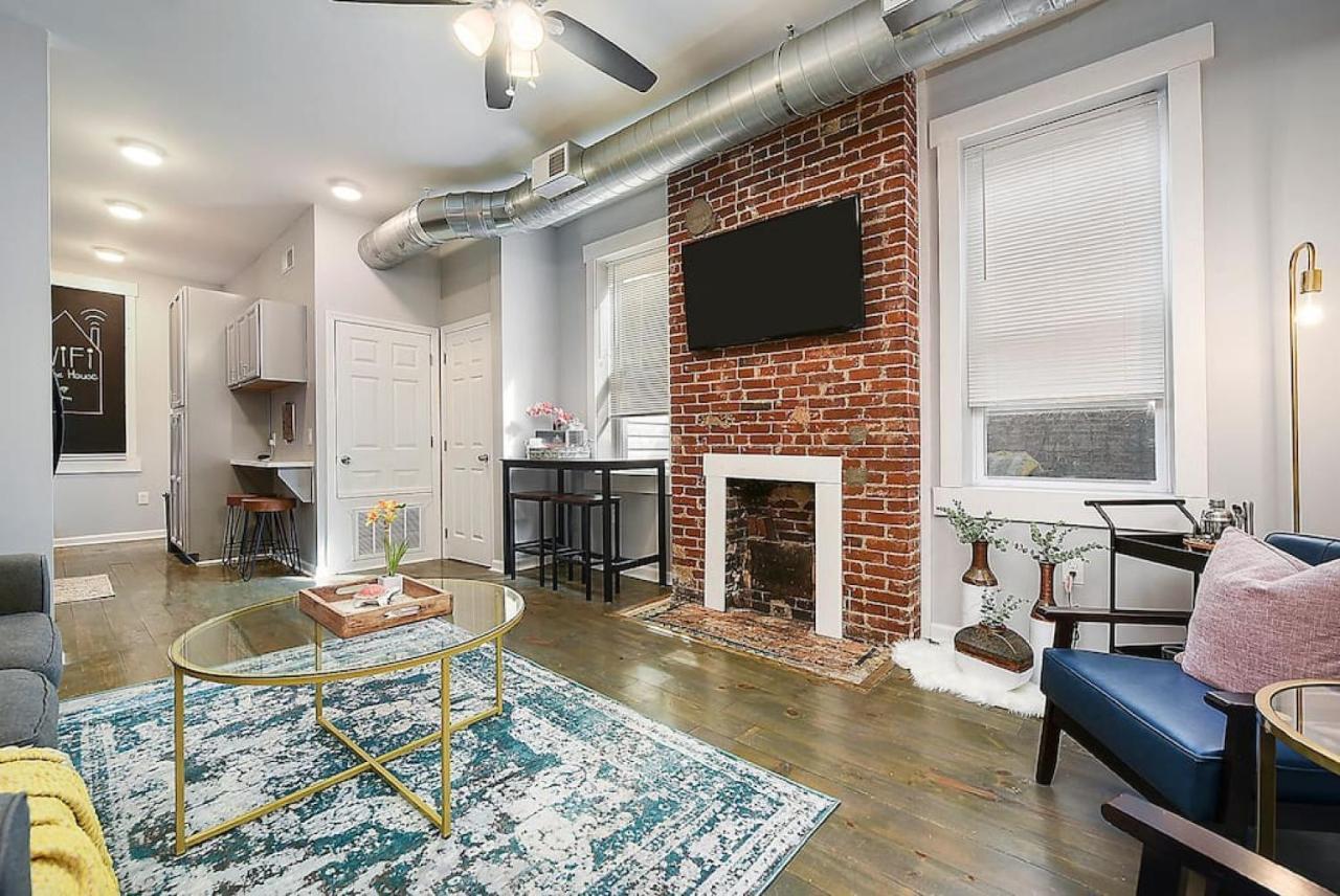 Hostwise - The 1 - Patio, Free Street Parking Apartment