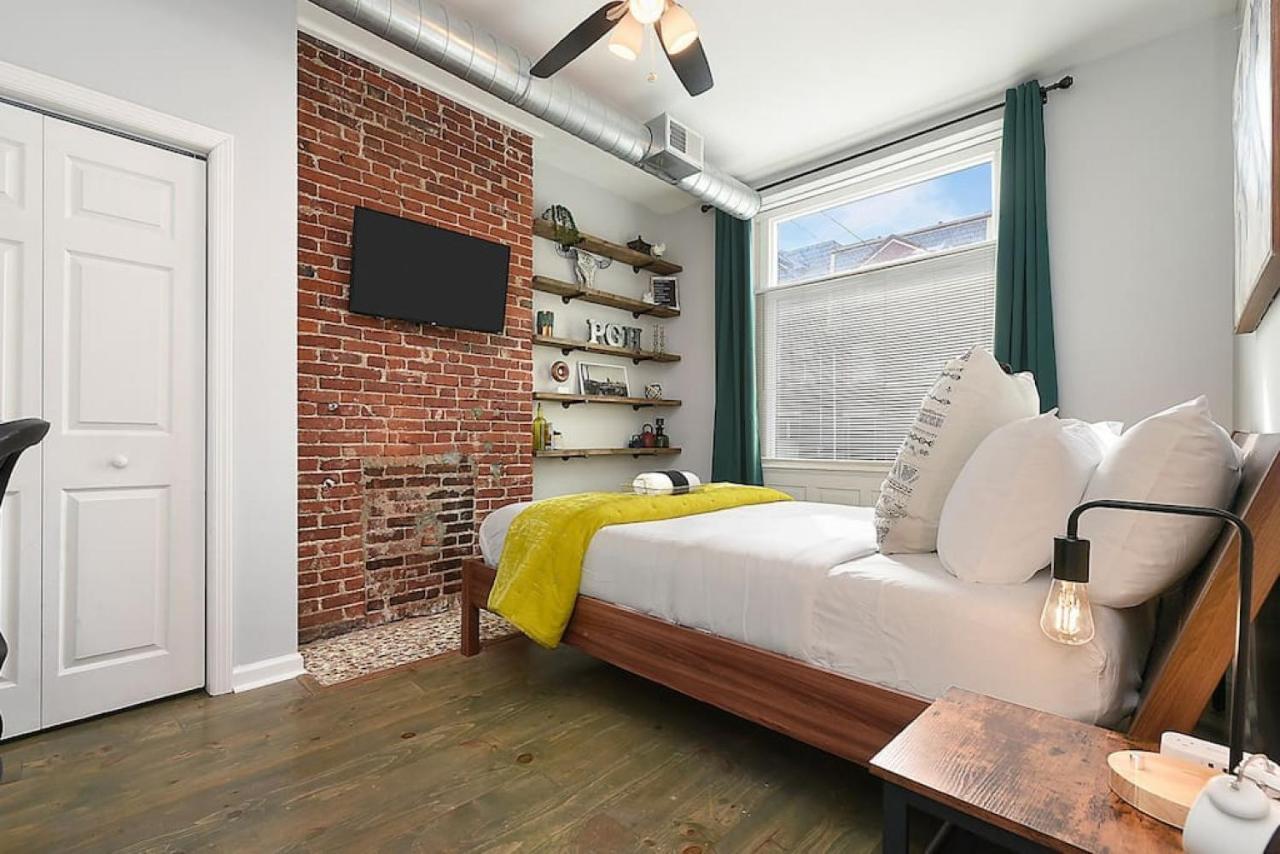 Apartment Hostwise - The 1 - Patio, Free Street Parking *