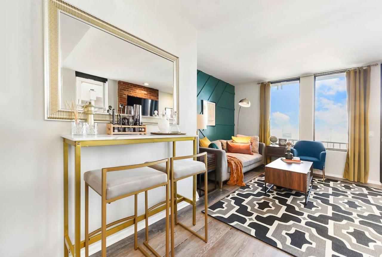 Apartment Hostwise - Grandview Balcony With Stunning Skyline Views *