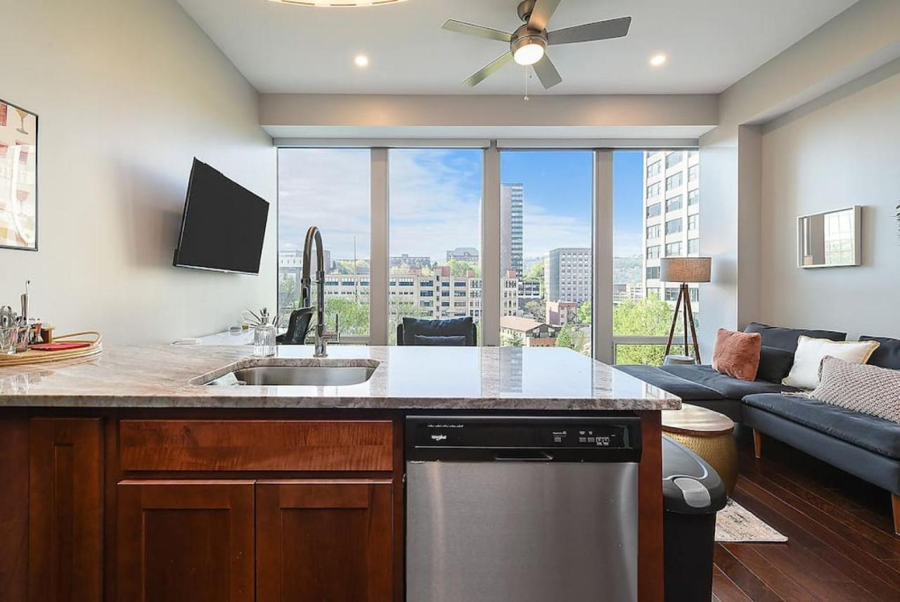 Hostwise - The Washington At Chatham - Park Free, Gym, More! Apartment Pittsburgh