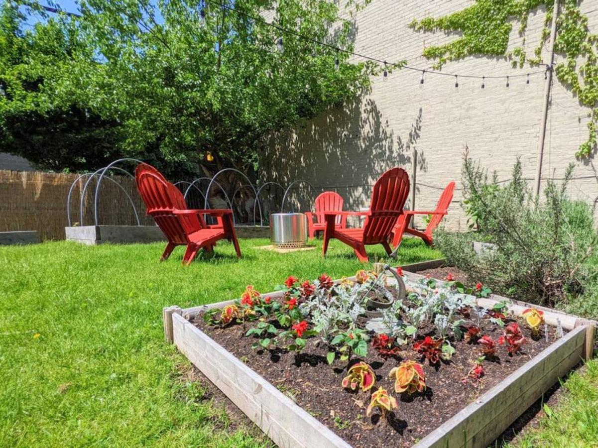 Hostwise - The Raymer - Famous Artist Home, Driveway Parking, Fire Pit Holiday home Pittsburgh