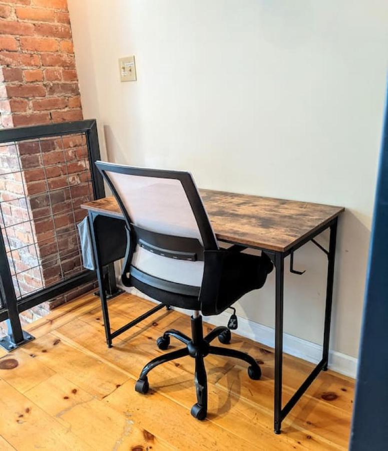 Hostwise - The Ocala - Free Parking, Cool Space, Spiral Stairs Pittsburgh