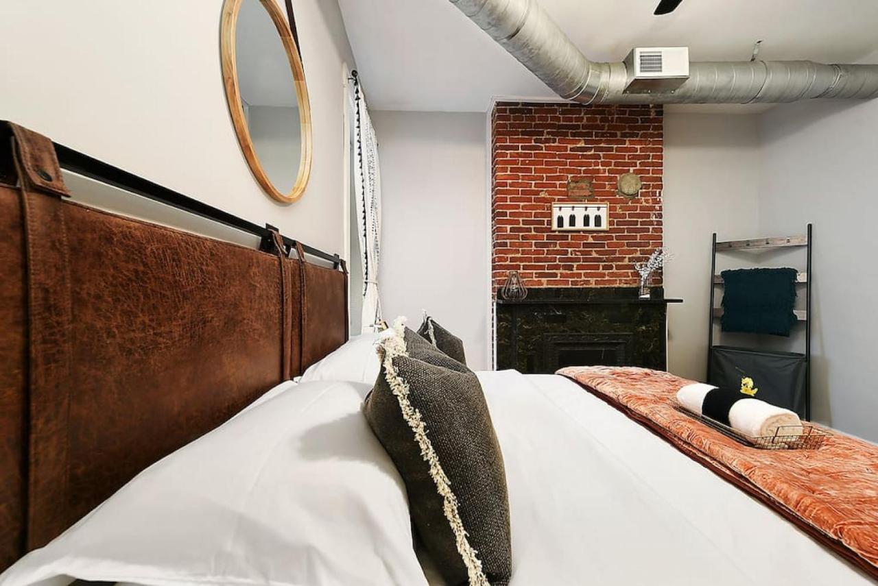 Apartment Hostwise - The 1 - Patio, Free Street Parking