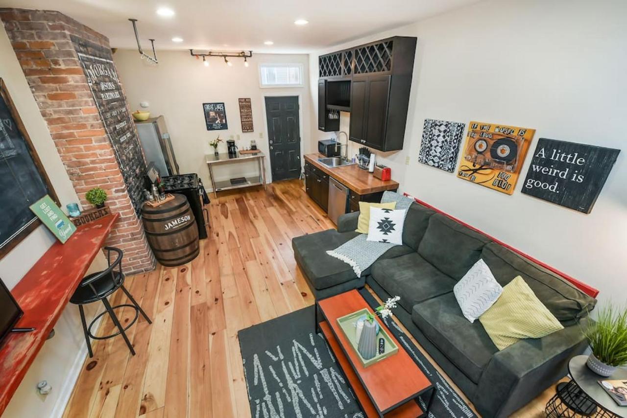 Hostwise - The Ocala - Free Parking, Cool Space, Spiral Stairs Pittsburgh