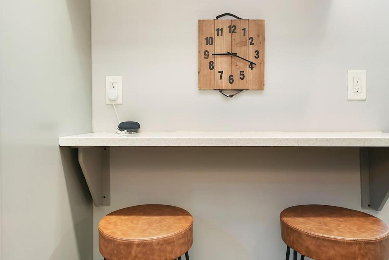Apartment Hostwise - The 1 - Patio, Free Street Parking *