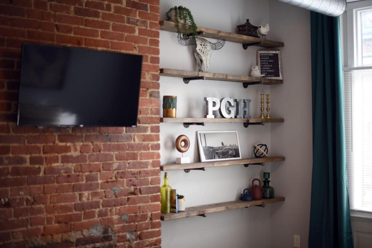 Hostwise - The 1 - Patio, Free Street Parking Apartment Pittsburgh