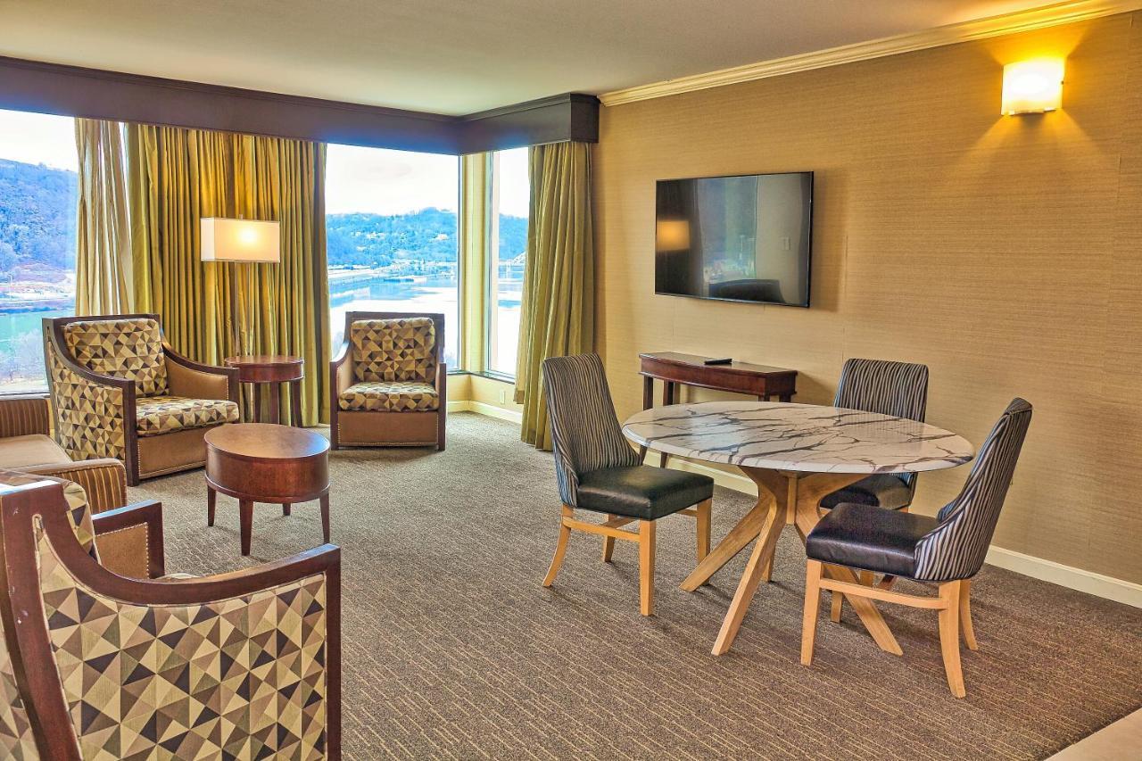Wyndham Grand Pittsburgh