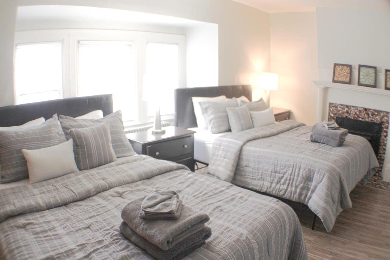 Steps Away From Hospital - 2 Queen Bed - View * Pittsburgh