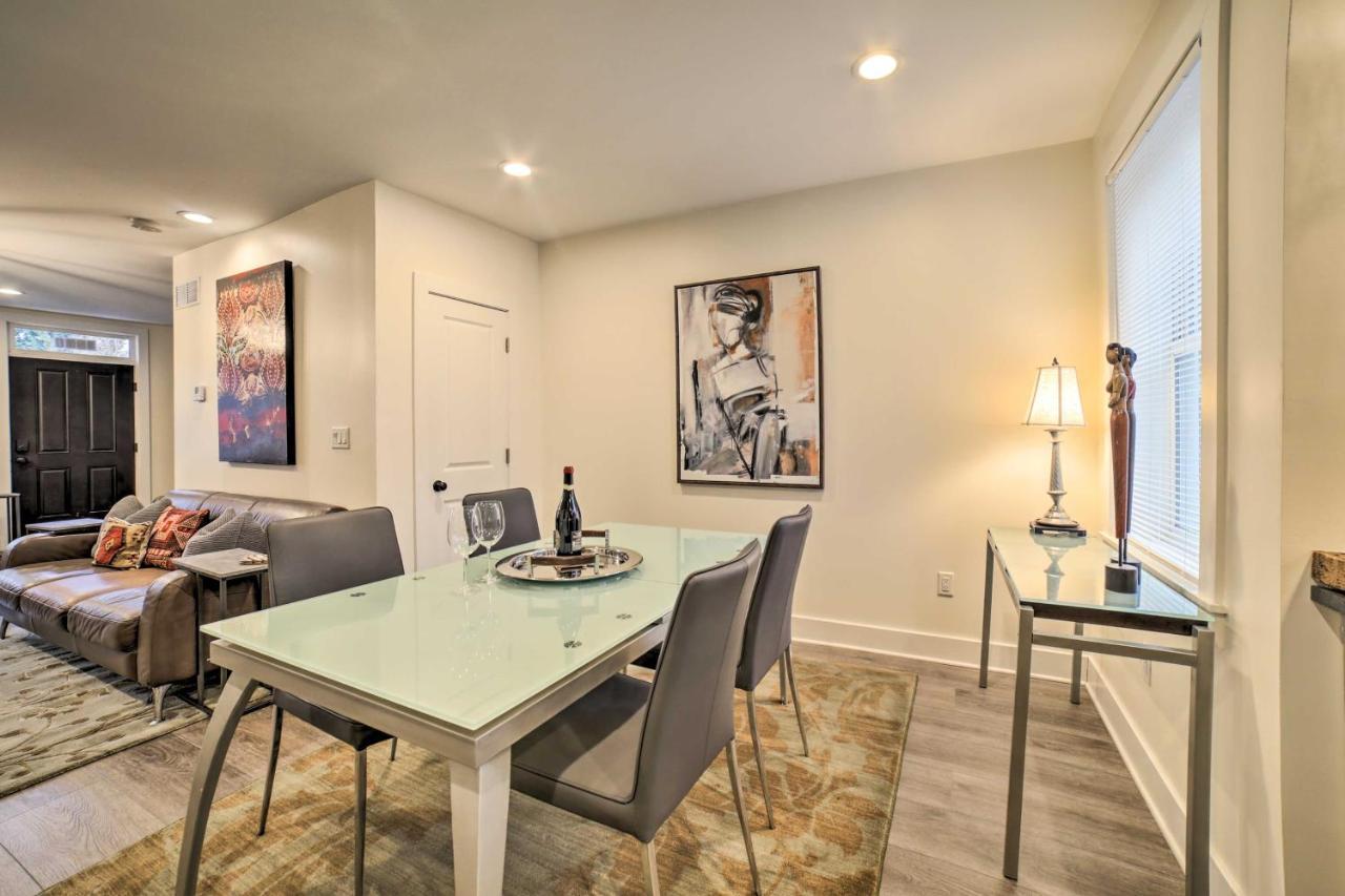 Walkable Location! *