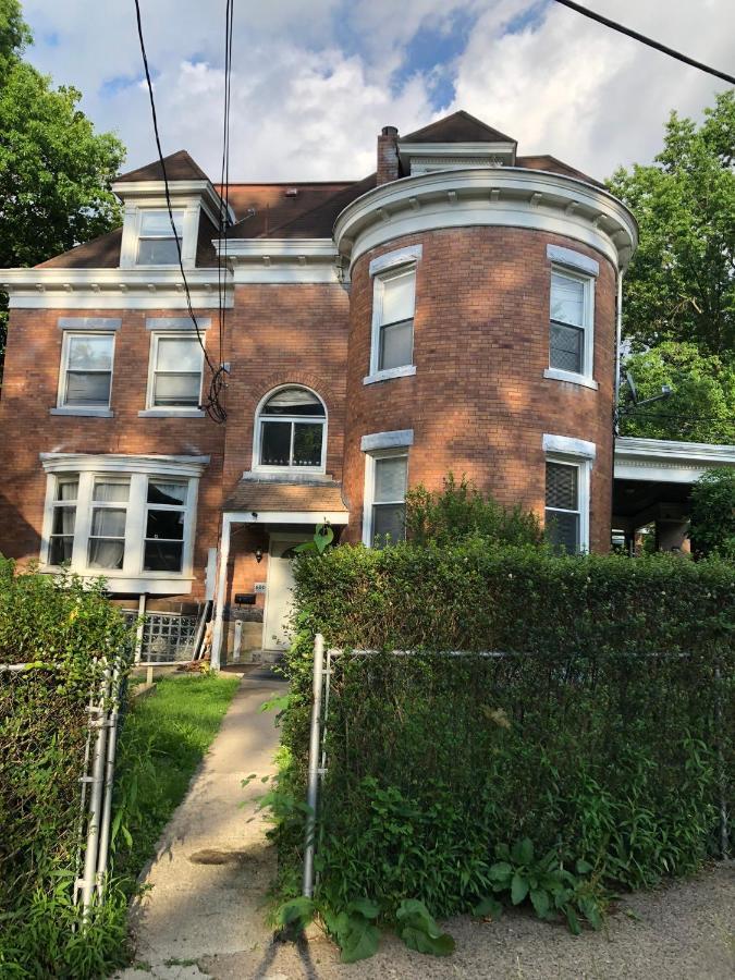 Guest house Highland Park