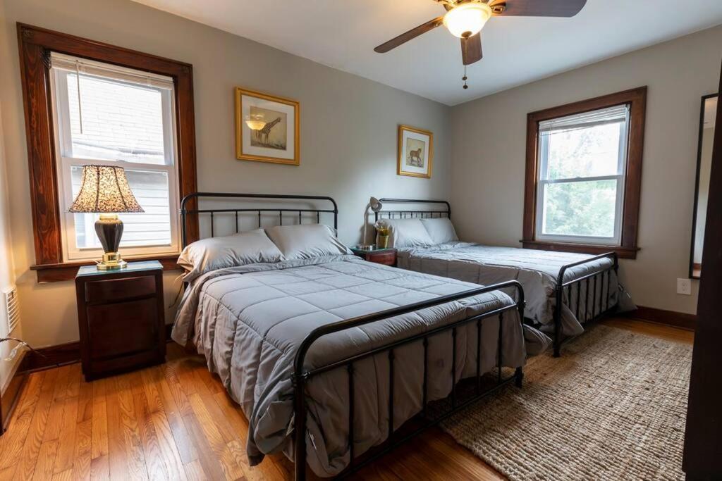 Craftsmen Charmer With Easy & Airport Access Pittsburgh