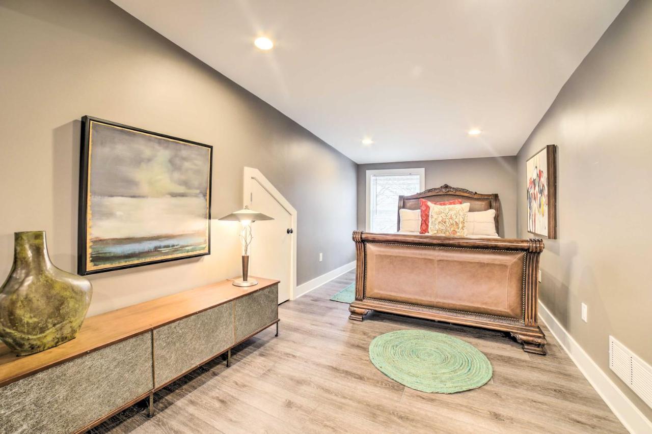 Walkable Location!