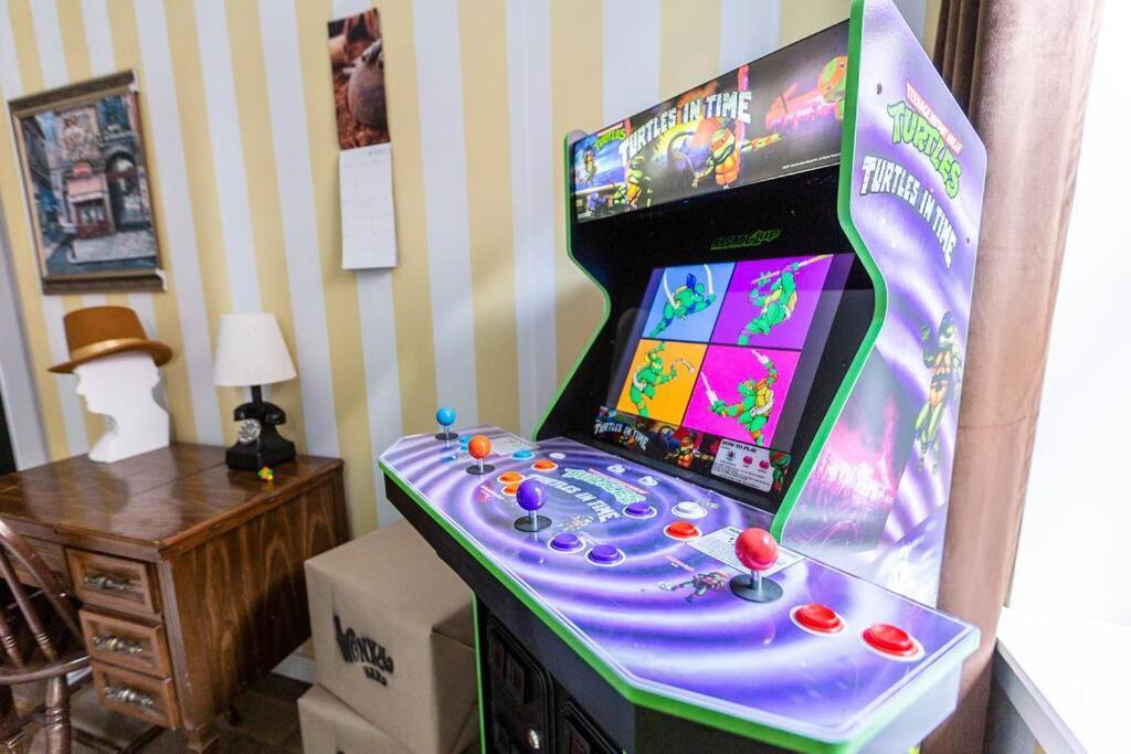 Holiday home King Bed / Free Parking / Arcade / Bbq / Patio Pittsburgh